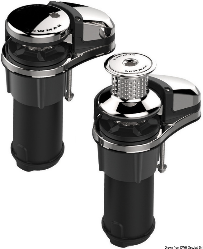 Offre le stesse caratteristiche della gamma VX liberando spazio sotto coperta.Equipaggiato con un efficiente motore in linea abbinato ad un riduttore epicicloidale.2 opzioni da scegliere come Barbotin: 6/7 mm od 8 mm, motori da 500 ed 800 W, motore impermeabilizzato IP67.- Magnete e sensore contacatena pre-installati;- teleruttore incluso;- rilascio manuale della frizione;- costruzione in acciaio inox e composito.