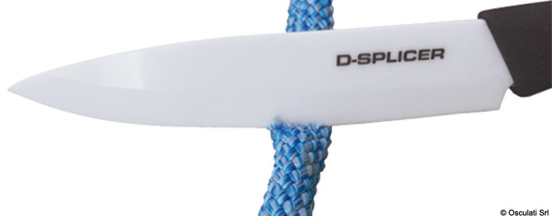 Molto affilato. Ideale per tagliare super fibre come: Dyneema, Vectran, Stirotex. Dotato di cover protettiva.