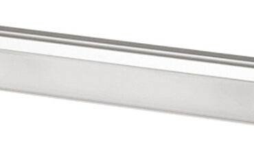 Plafoniere slim a LED con telaio in alluminio, ideale per ambienti interni ed esterni.