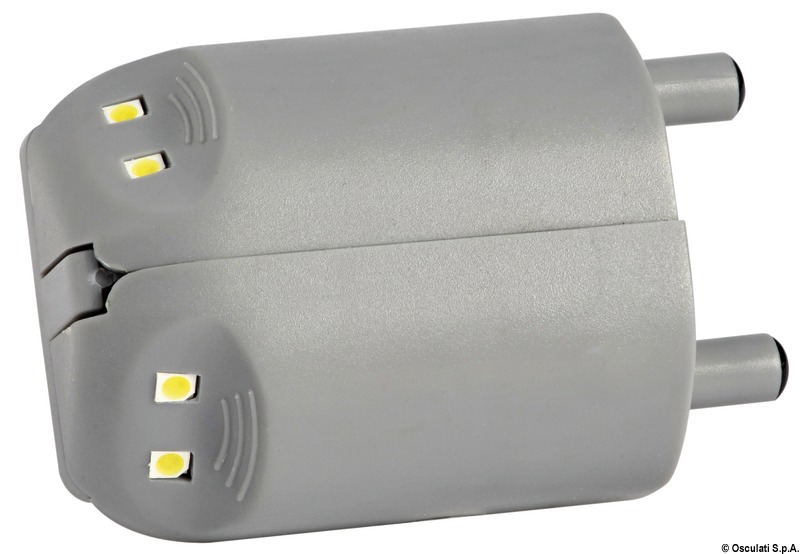 Accensione a pressione (all'apertura sportello). Adatta per armadi, gavoni, ripostigli a 1 o 2 ante. Fissaggio con piastrina a baionetta o autoadesivo. Batterie incluse.