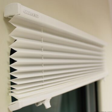 OCEANAIR Skysol Motion pleated blind 350 x 400 mm