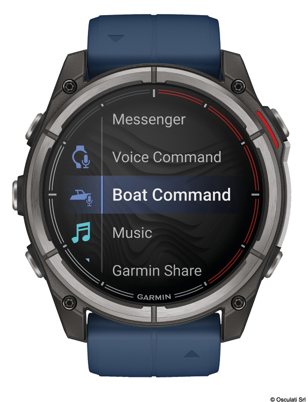 Il quatix® 8 è lo smartwatch per la nautica di ultima generazione progettato per offrire prestazioni eccezionali a bordo e nella vita di tuti i giorni. È dotato di un brillante display AMOLED con lente in zaffiro antigraffio, lunetta in titanio resistente e torcia LED integrata.Grazie a speaker e microfono integrati, puoi controllare il chartplotter compatibile tramite tecnologia BLUETOOTH® o effettuare chiamate direttamente dal polso quando associato allo smartphone.Controlla facilmente dal polso i trolling motor Force®, le sorgenti Fusion®, gli autopiloti e i chartplotter Garmin compatibili, monitorando allo stesso tempo i dati trasmessi dal sistema di bordo. Immergiti fino a 40 metri grazie ai pulsanti impermeabili e alle funzioni dedicate per immersioni subacquee e apnea, con in più il monitoraggio di oltre 100 attività sportive indoor e outdoor. Sfrutta al massimo il tempo in mare con le app dedicate alla tua barca e alla navigazione.