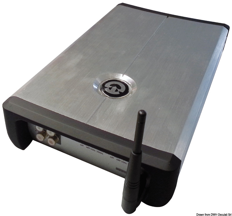 Apparato di elevata potenza, funziona indipendentemente dallo stereo di plancia.Riceve il segnale da qualsiasi dispositivo Bluetooth (tablet, smartphone etc...) e si collega a qualsiasi cassa stereo.Costruito per lavorare in condizioni ambientali gravose, produce una altissima qualità sonora.