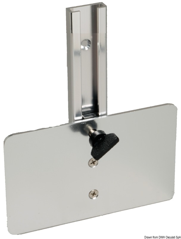 In alluminio anodizzato. Il trasduttore può essere alzato - abbassato di 115 mm, oppure completamente sfilato.