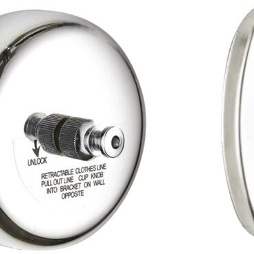 Stendibiancheria retrattile in acciaio inox: dispone di cavo in nylon lungo 2,8 m auto-tensionato, adatto per fissaggio a paratia, ingombro zero quando chiuso.
