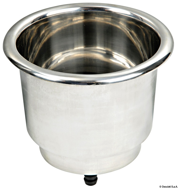 Realizzata in acciaio inox. Doppio diametro per contenere bottiglie e nuove lattine; foro di drenaggio con portagomma collegabile opzionalmente; morbido PVC sul fondo; bordo lucidato a specchio. Fornito con guarnizione autoadesiva per cui non necessita siliconatura velocizzando il montaggio.