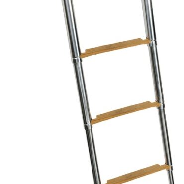 Formata da una scaletta telescopica a 4 gradini con struttura di sezione maggiorata, con gradini in teak. Montaggio sotto plancetta; predisponendo l'incasso è possibile installarla anche sopra plancetta all'interno di un portello.