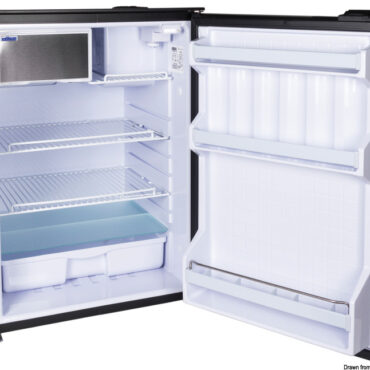 Provvisti di controllo elettronico che spegne il frigo quando la tensione scende sotto 10,4 V e riparte quando risale a 11,7 V (valori regolabili rispettivamente fino a 9,6 e 10,9 V).Velocità di rotazione 2000-2500-3000 RPM regolata secondo il volume da raffreddare. Ventilazione forzata.Consumo energetico 440 W/24h.