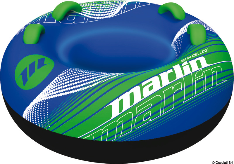 Super ciambella con 4 maniglie in nylon / neoprene.Fabbricato in PVC elettrosaldato + nylon cordura 420D.Valvola boston per un gonfiaggio rapido e gancio di traino quick connect.