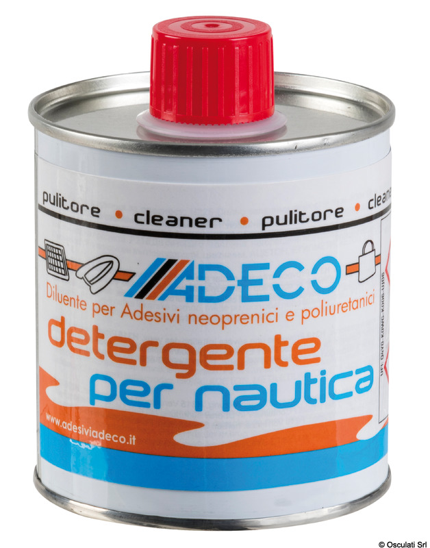 Utilizzato per pulire e ravvivare il tessuto di gommoni, sup, tender e altri gonfiabili in PVC o neoprene (hypalon).