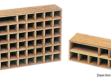 Teak rack for 7 flags
