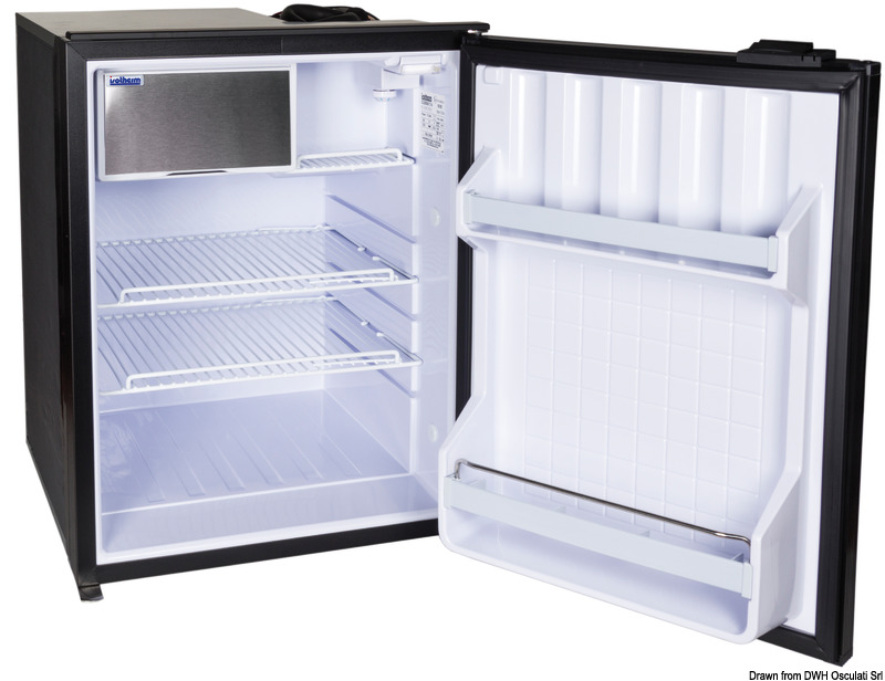 Provvisti di controllo elettronico che spegne il frigo quando la tensione scende sotto 10,4 V e riparte quando risale a 11,7 V (valori regolabili rispettivamente fino a 9,6 e 10,9 V).Velocità di rotazione 2000-2500-3000 RPM regolata secondo il volume da raffreddare. Ventilazione forzata.Consumo energetico 380 W/24h.