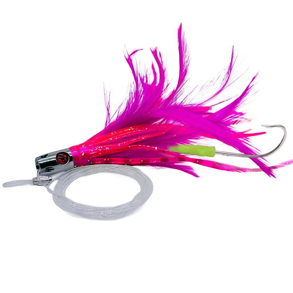 La Sugoi Killer Jet è una montatura pronta all’uso per traina costiera e d’altura. Assemblata con octopus da 13 cm, nylon, rivetti e ami in acciaio, con colorazioni luminose attrattive per tunnidi, ricciole, serra e leccia amia.