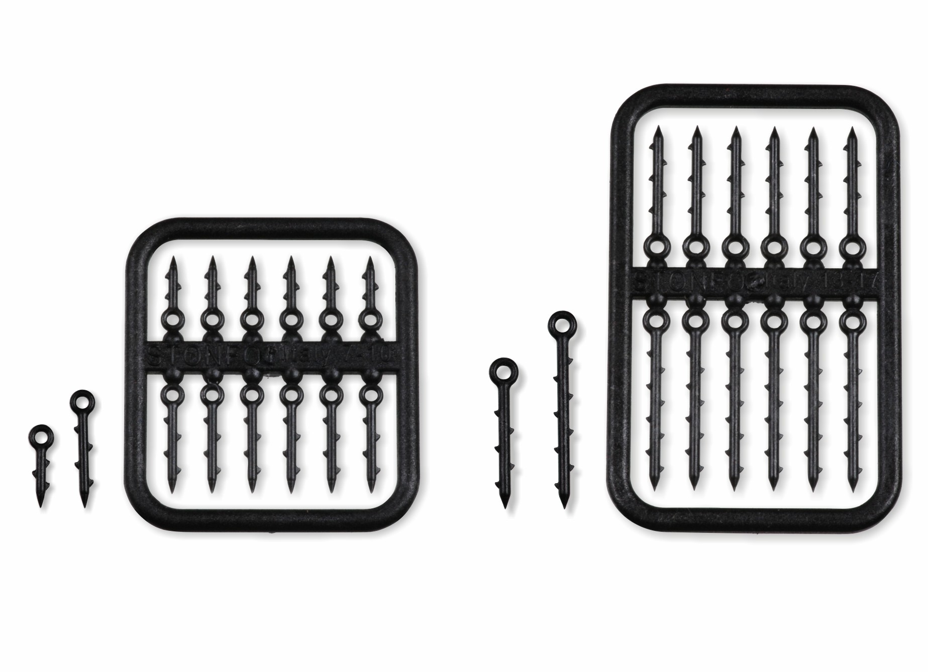 Spilli in materiale plastico rigido da inserire in boilies morbide, pellets, mais, esche siliconiche etc. permettendone così il loro fissaggio diretto all’hair rig. La loro leggerezza li rende indicati anche per l’utilizzo con esche galleggianti. Gli ardiglioni da entrambi i lati garantiscono una migliore tenuta dell’esca.
Misura 1: Lunghezza 7 - 10 mm
Misura 2: Lunghezza 13 - 17 mm
Busta da 12 pezzi, confezione da 10 buste.