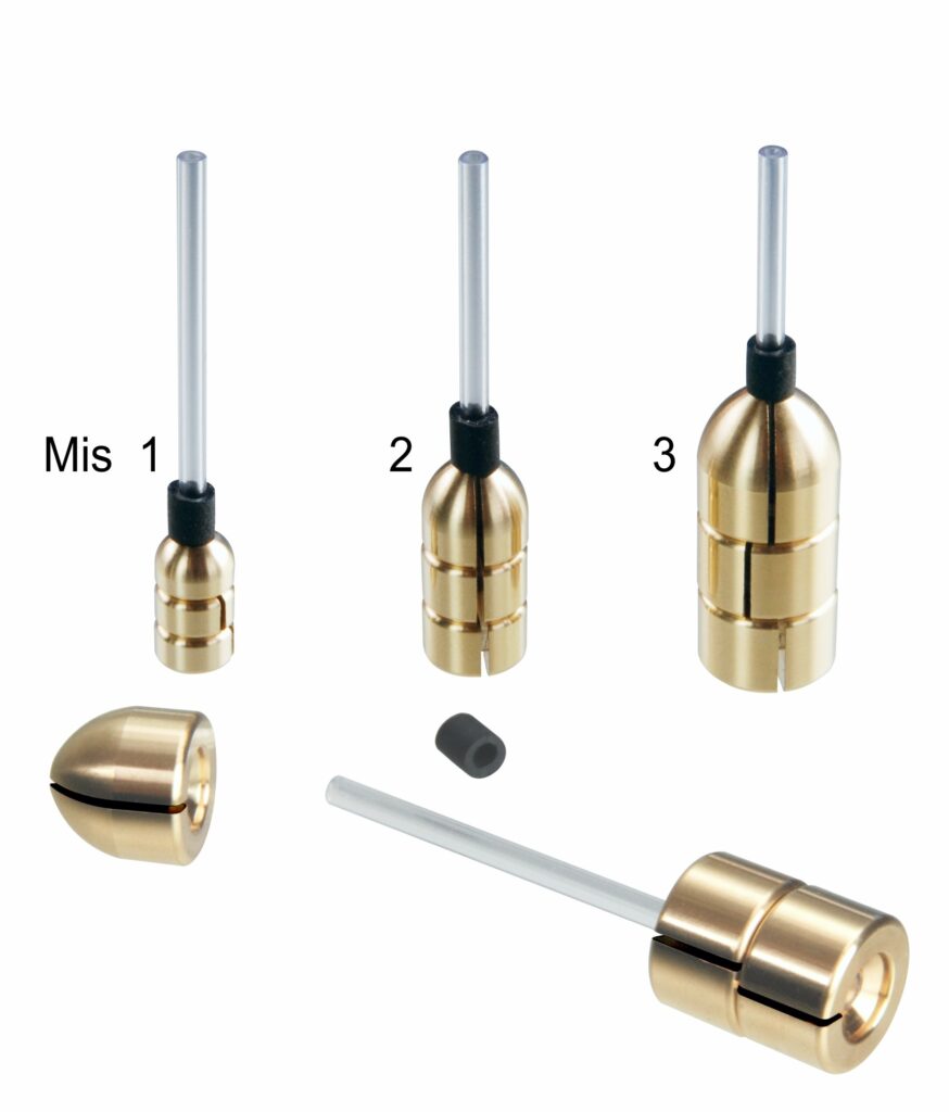 Bullet a peso variabile, ideale per la pesca con esche siliconiche sia con Texas rig che con Carolina rig. Il Bullet è composto da tre parti in ottone che, grazie ad una traccia longitudinale, possono essere tolte o aggiunte sul filo senza tagliarlo. Disponibile in tre diverse misure per una variabilità di peso da 1 a 26 grammi.

Busta da 1 pezzo, confezione da 10 buste.