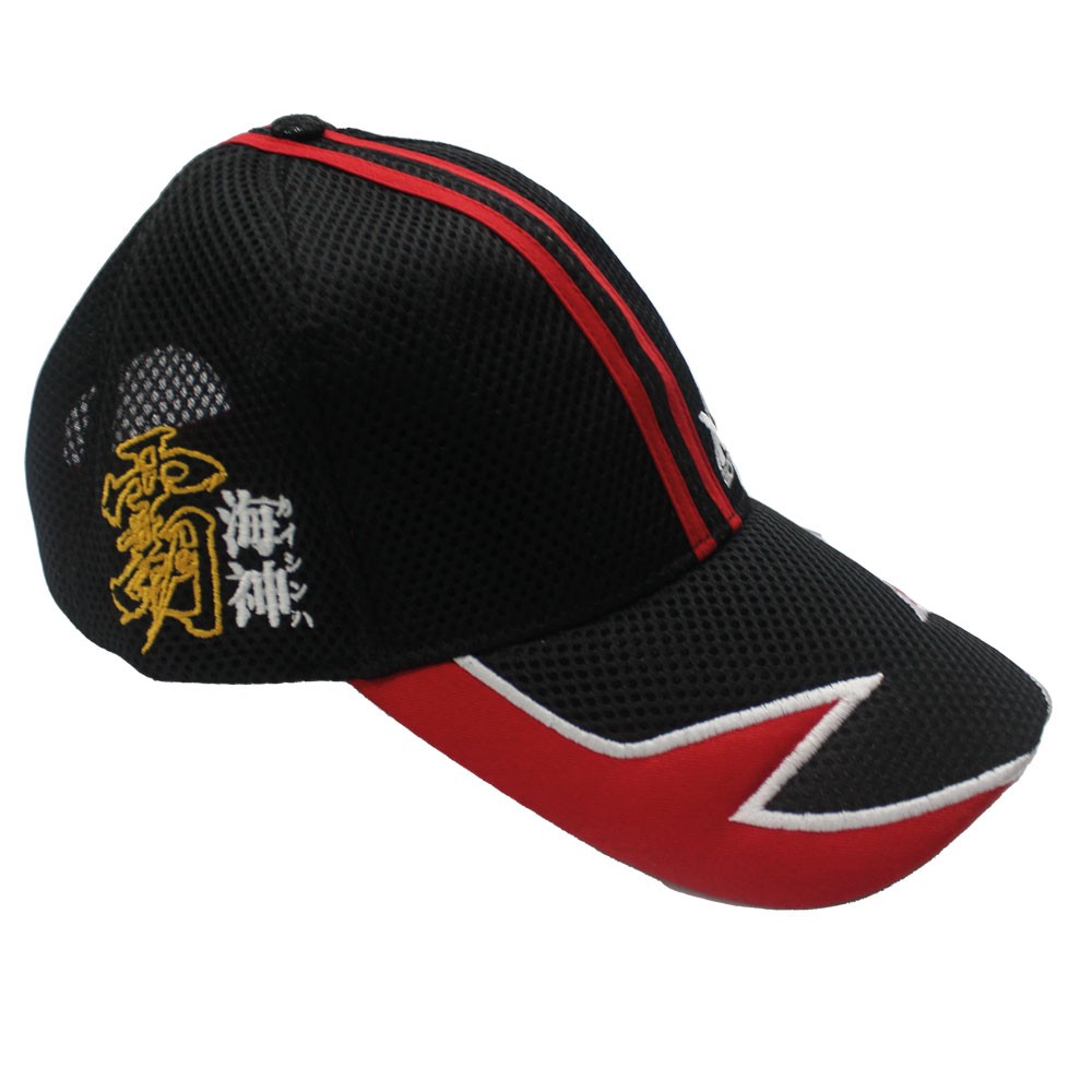 Il cappellino XZOGA è un must-have per gli amanti della pesca, realizzato con materiali pregiati e un curato ricamo del logo XZOGA. È versatile grazie al sistema di chiusura a strappo e offre una protezione ottimale dal sole e dal fresco durante le avventure di pesca. Un accessorio elegante e funzionale che esprime la passione per la pesca con stile.